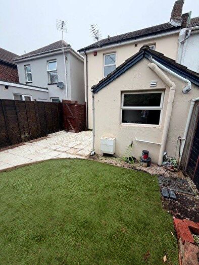 2 Bedroom End Terrace House To Rent In Spring Road, Bournemouth, BH1