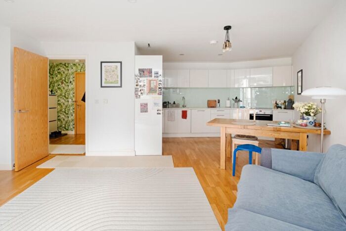 1 Bedroom Apartment To Rent In Holloway Road London, N7