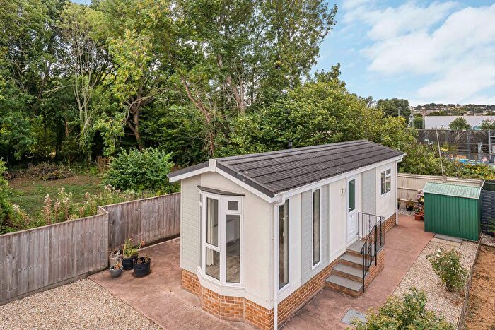 1 Bedroom Mobile/park Home For Sale In Newton Road, Kingsteignton, TQ12