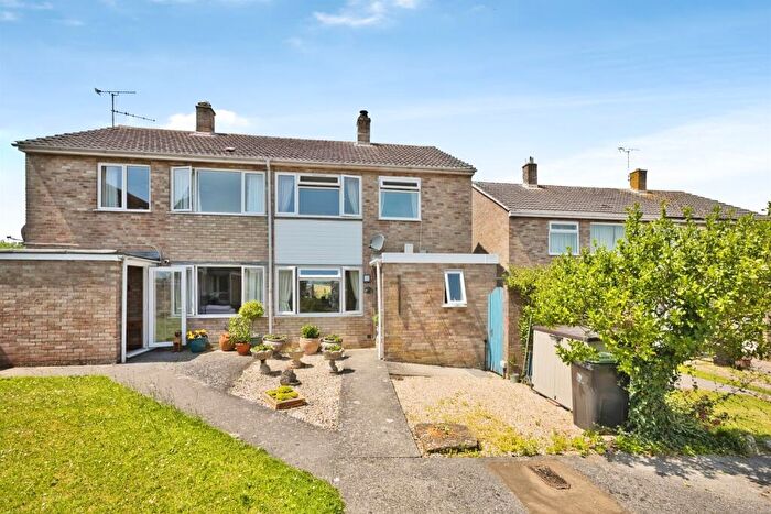 2 Bedroom Semi-Detached House For Sale In Clovermead, Yetminster, Sherborne, DT9