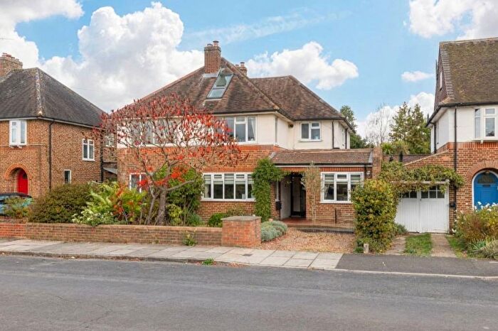 1 Bedroom Flat To Rent In Richmond, Surrey, TW10