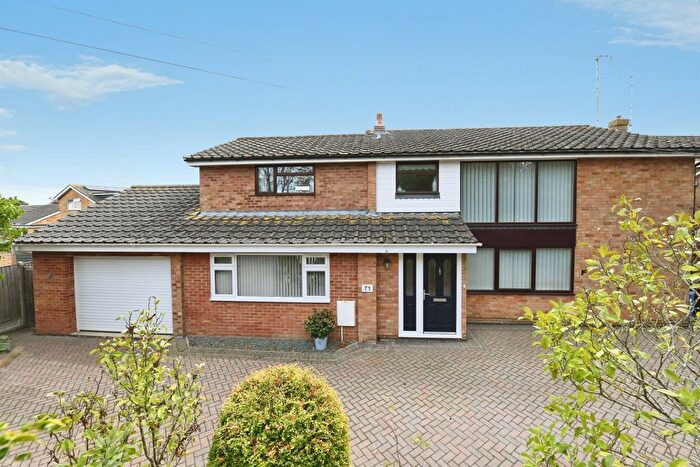 5 Bedroom Detached House For Sale In Vicarage Lane, Great Baddow, Chelmsford, CM2