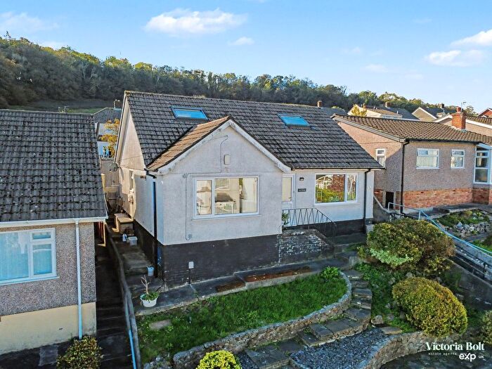 4 Bedroom Bungalow For Sale In Merafield Road, Plympton, PL7