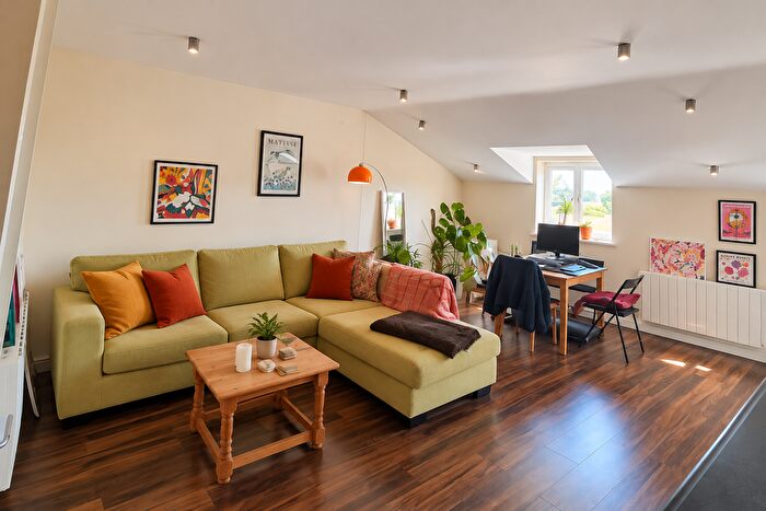 1 Bedroom Flat To Rent In West Street, St. Philips, Bristol, BS2