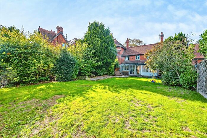 3 Bedroom Semi-Detached House For Sale In Hawthornden Manor, Uttoxeter, ST14