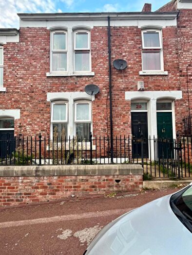 3 Bedroom Flat To Rent In Gateshead, Tyne And Wear, NE8