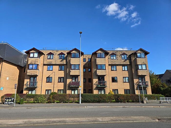 1 Bedroom Flat For Sale In Meridian Court, North Road, Gabalfa, Cardiff, CF14