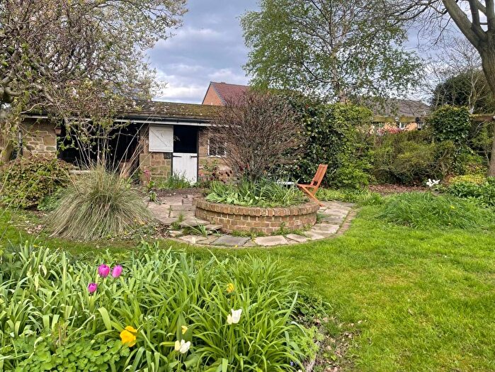 3 Bedroom Detached Bungalow For Sale In Top Orchard, Ryhill, Wakefield, WF4