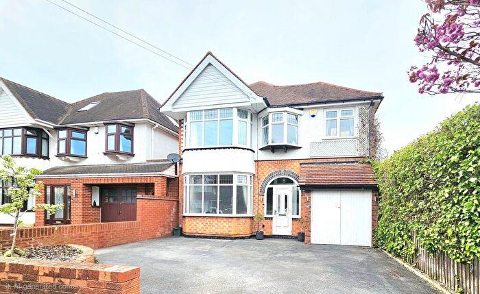 4 Bedroom Detached House For Sale In Nadin Road, Sutton Coldfield, B73