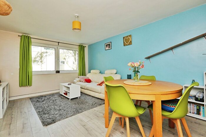 2 Bedroom Flat For Sale In Fulwood Road, Sheffield, South Yorkshire, S10