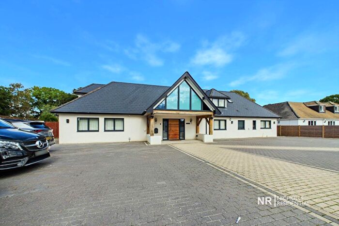 5 Bedroom Detached House To Rent In New Road, Southwater, Horsham, West Sussex., RH13