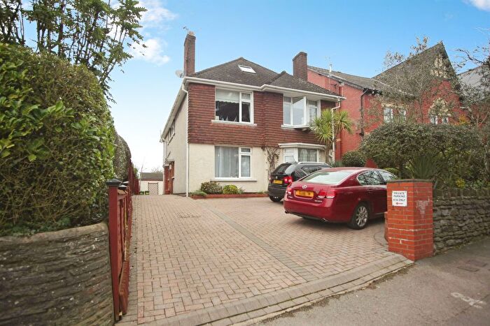 2 Bedroom Flat For Sale In Station Road, Llanishen, Cardiff, CF14