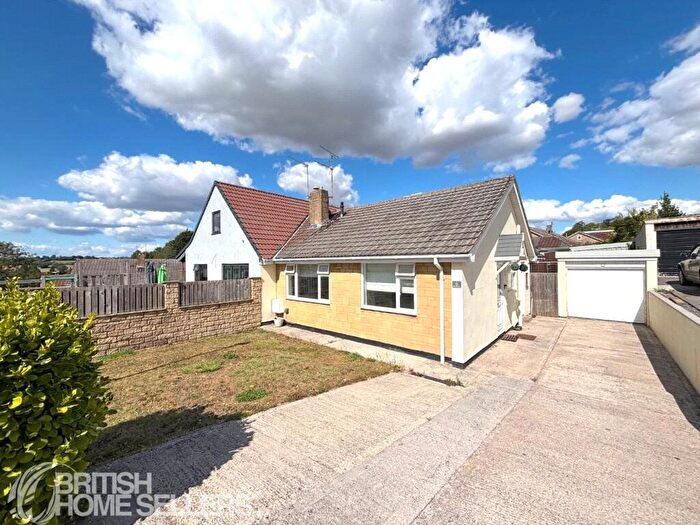 3 Bedroom Bungalow For Sale In Brookside, Paulton, Bristol, Somerset, BS39