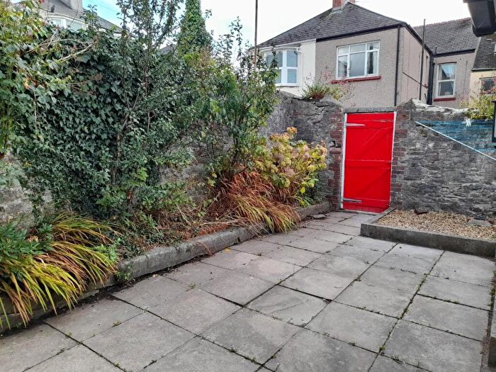 6 Bedroom Terraced House To Rent In Maple Grove, Mutley, PL4