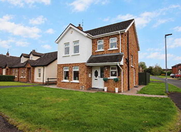 3 Bedroom Detached House For Sale In Weavers Meadow, Crumlin, BT29