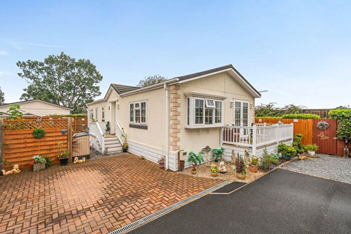 2 Bedroom Mobile/park Home For Sale In The Meadows, Four Oaks Park, Eye Road, Brome, Suffolk, IP23