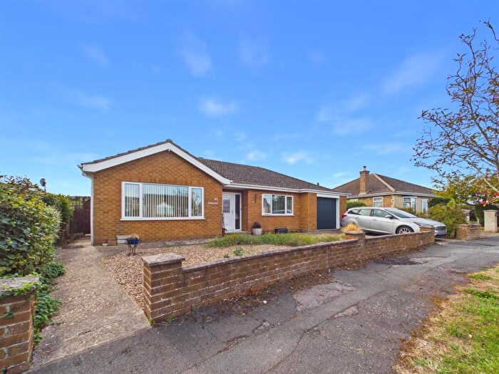 2 Bedroom Detached Bungalow For Sale In Coles Avenue, Alford, LN13