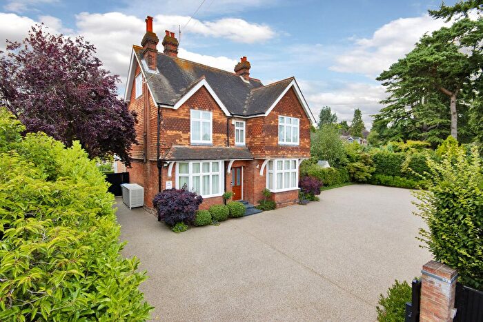 5 Bedroom Detached House For Sale In London Road, Westerham, TN16