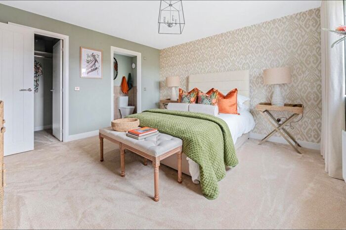 4 Bedroom Detached House For Sale In Maybury Road, Maybury, Edinburgh, EH12