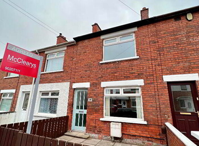 2 Bedroom TownHouse To Rent In Loopland Park, Belfast, BT6