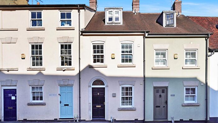 3 Bedroom Terraced House For Sale In White Cliff Mill Street, Blandford Forum, DT11