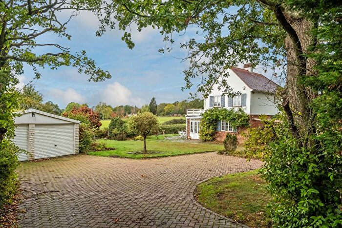 3 Bedroom Detached House For Sale In Hartfield Road, Cowden, Edenbridge, TN8