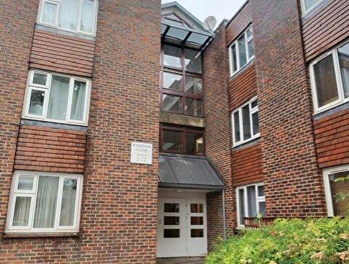1 Bedroom Apartment For Sale In Wharton Close, Neasden Lane, London, NW10