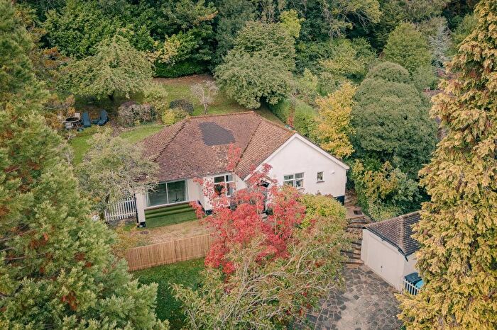 2 Bedroom Property For Sale In Stafford Road, Caterham, CR3