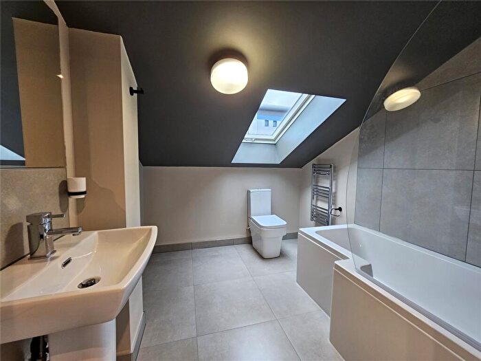 1 Bedroom Apartment To Rent In Holgate Court, Western Road, Romford, RM1