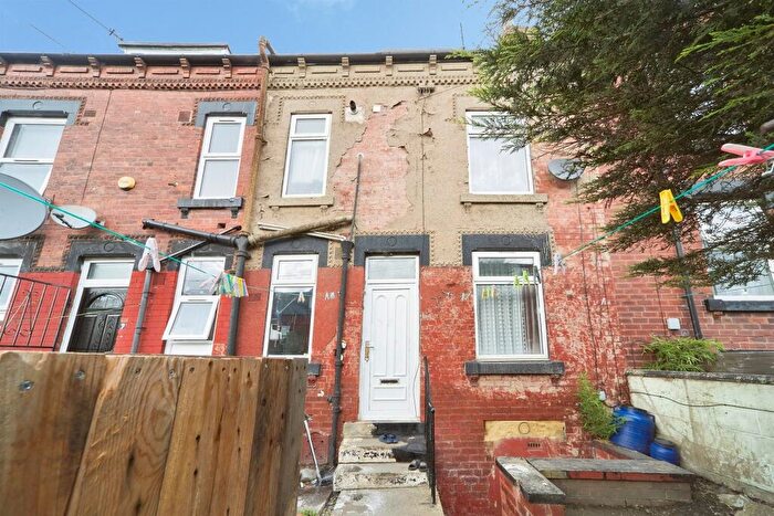 2 Bedroom Terraced House For Sale In Ashton Avenue, Leeds, LS8