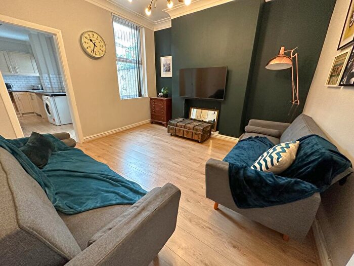 4 Bedroom Terraced House To Rent In Cotswold Street, L7