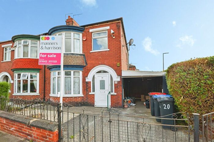 3 Bedroom Semi-Detached House For Sale In Winchester Road, Middlesbrough, TS5