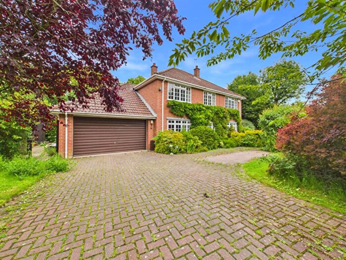5 Bedroom Detached House For Sale In Low Road, Well, Alford, LN13