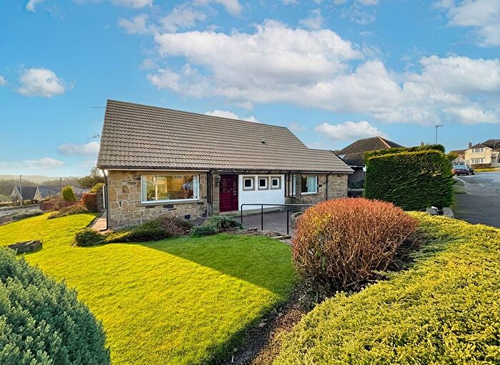 3 Bedroom Detached House For Sale In Henry Ralph Avenue, Huddersfield, HD4