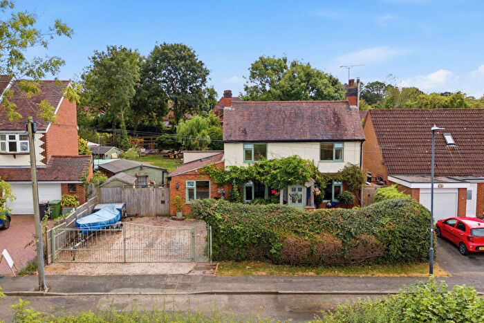 4 Bedroom Detached House For Sale In Newland Lane, CV7