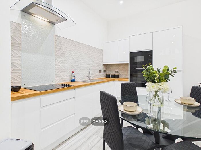 1 Bedroom Apartment To Rent In George Street, Hull, HU1