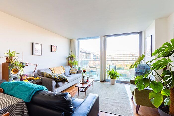 2 Bedroom Flat To Rent In Highbury Stadium Square, London, N5