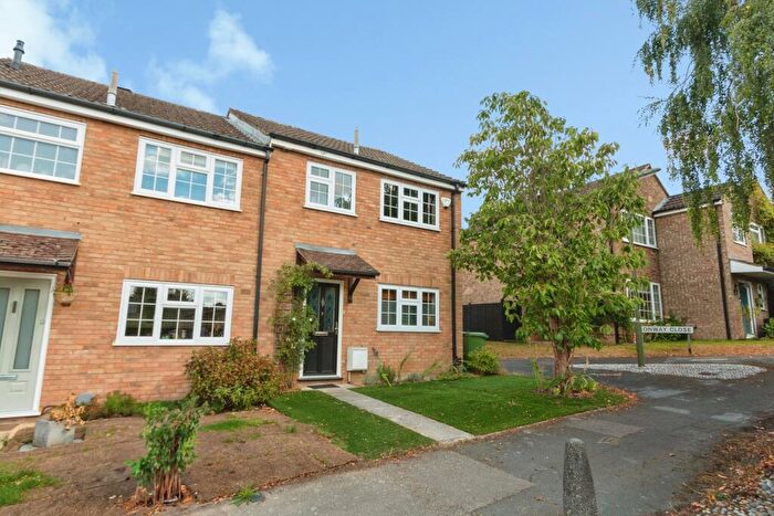 3 Bedroom End Of Terrace House For Sale In Tiverton Way, Camberley, Surrey, GU16