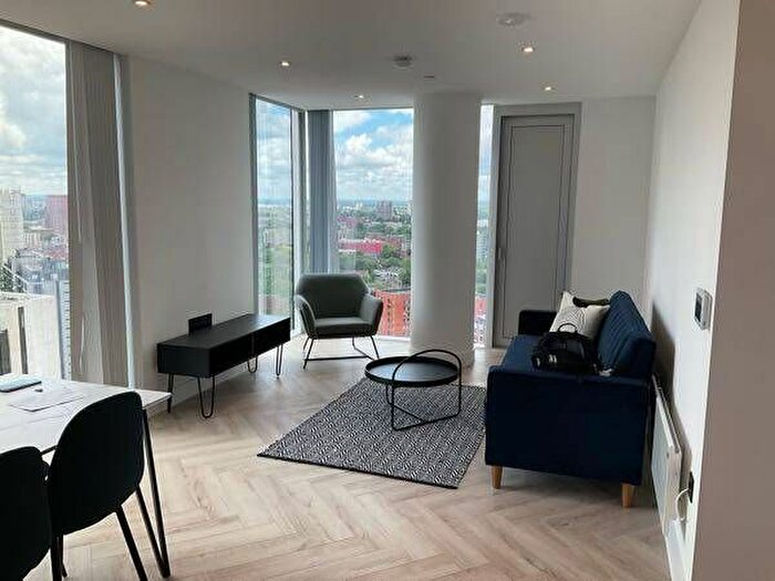 2 Bedroom Flat To Rent In Bankside Boulevard, Salford, M3