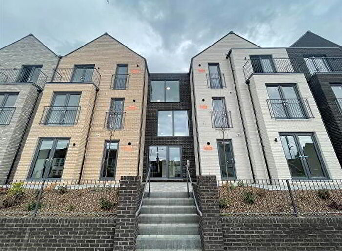 2 Bedroom Apartment / Flats To Rent In Byron Halt, Holywood, BT18