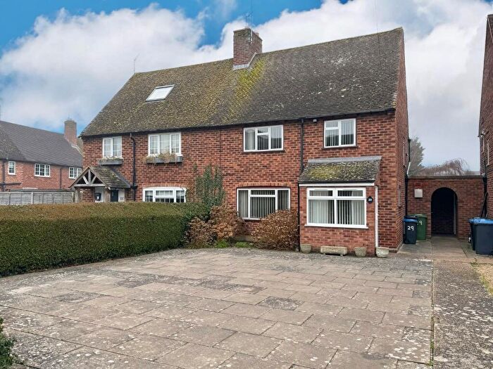 3 Bedroom Semi-Detached House For Sale In Knights Lane, Stratford-Upon-Avon, Warwickshire, CV37