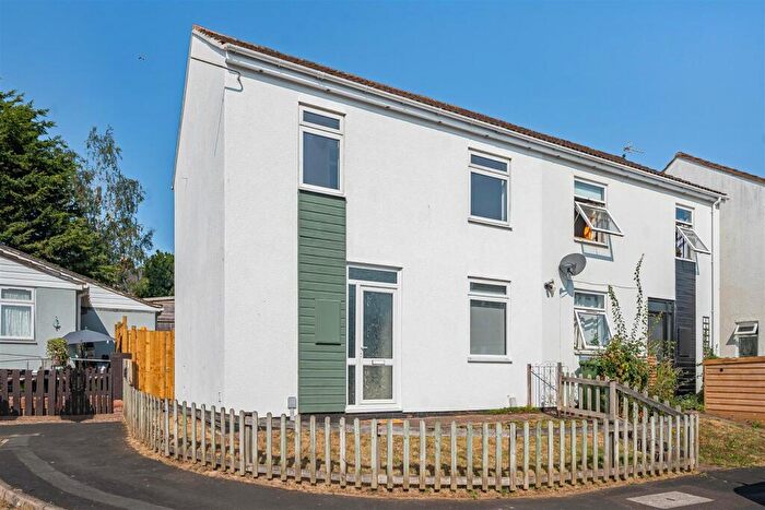 3 Bedroom Semi-Detached House For Sale In Malvern Gardens, Exeter, EX2