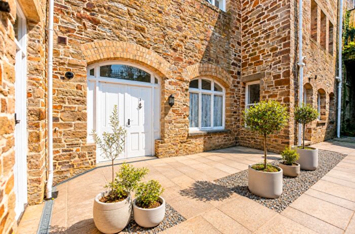 1 Bedroom Apartment For Sale In The Old Manor House Fore Street, Bodmin, Cornwall, PL31