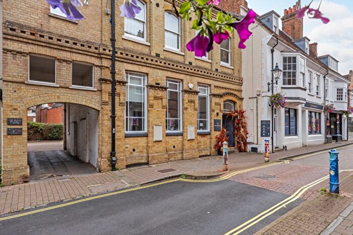 1 Bedroom Studio To Rent In Parchment Street, Winchester, SO23