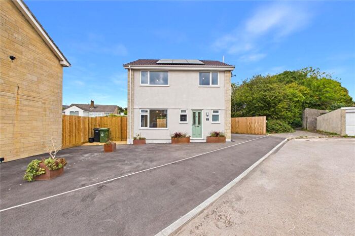 4 Bedroom Detached House To Rent In Brookside Close, Paulton, Bristol, Somerset, BS39