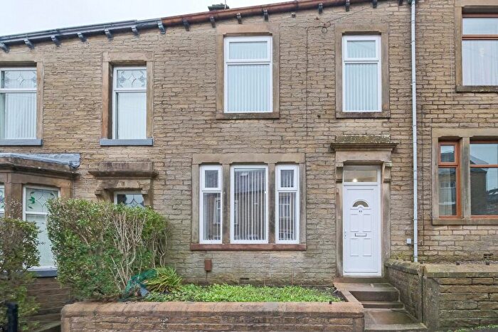 3 Bedroom Terraced House To Rent In Knotts Lane, Colne, Lancashire, BB8