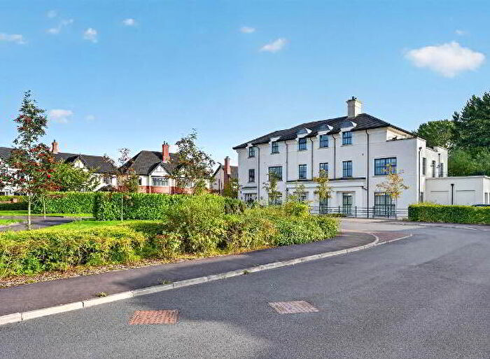 3 Bedroom Apartments To Rent In D Harberton Square, Belfast, BT9