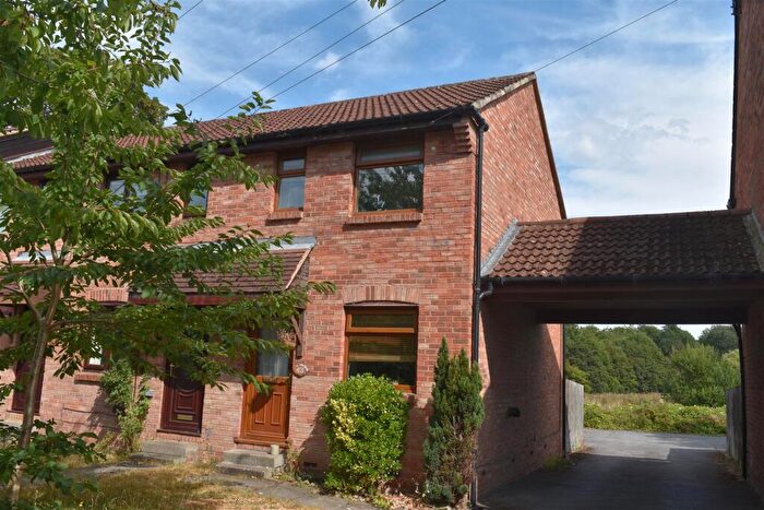 2 Bedroom Town House For Sale In Lickley Street, Ripon, HG4