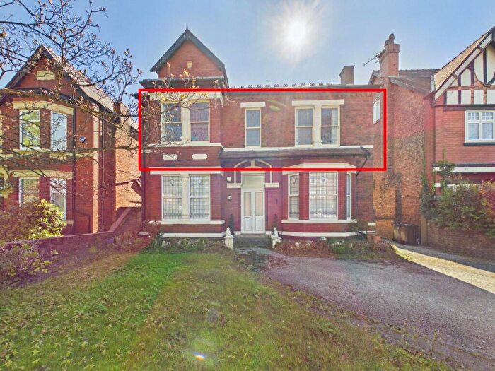 3 Bedroom Flat For Sale In Curzon Road, Southport, PR8
