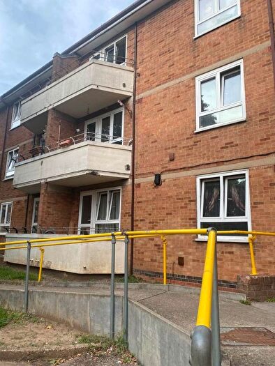 2 Bedroom Flat To Rent In Aikman Avenue, Leicester, LE3